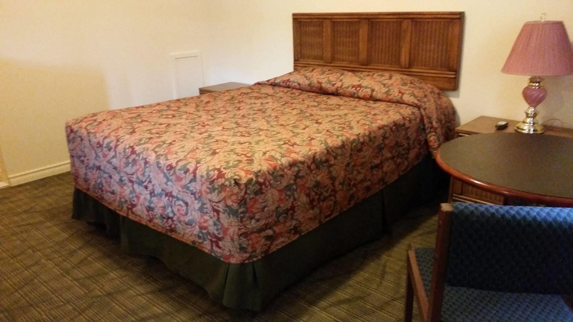 Travellers Choice Motel Γουίντσορ Εξωτερικό φωτογραφία