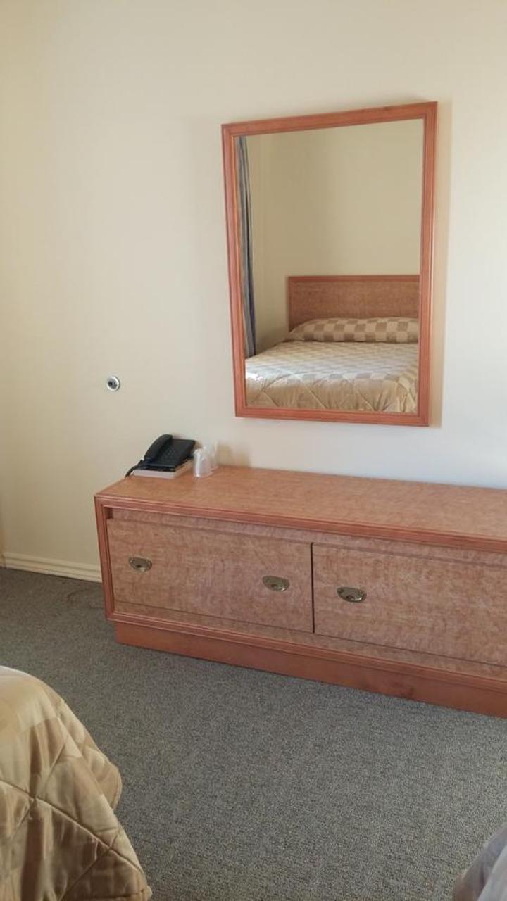 Travellers Choice Motel Γουίντσορ Εξωτερικό φωτογραφία